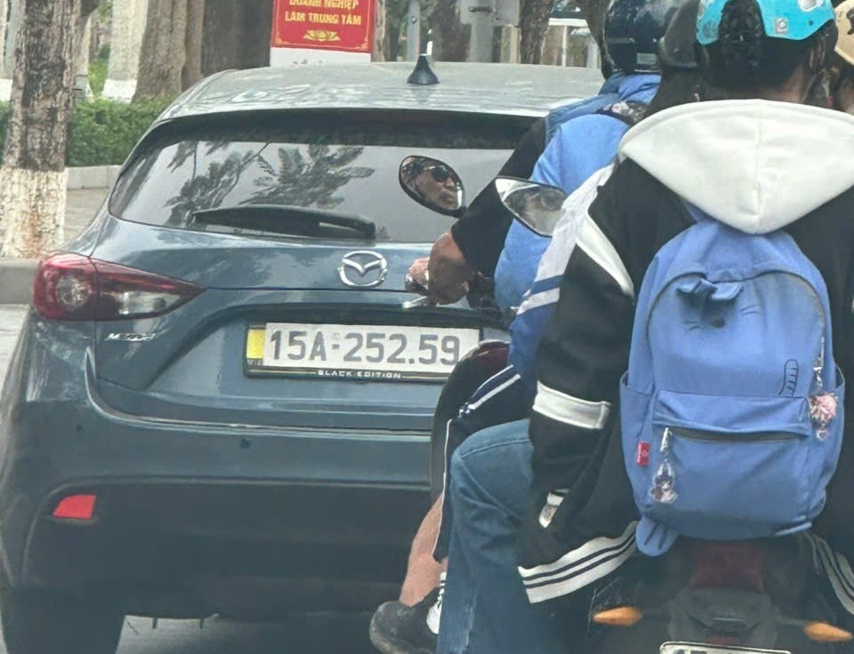 Phòng Cảnh sát giao thông: Phạt một lái xe điều khiển ô tô vi phạm quy định về trật tự an toàn giao thông trên đường Trần Phú